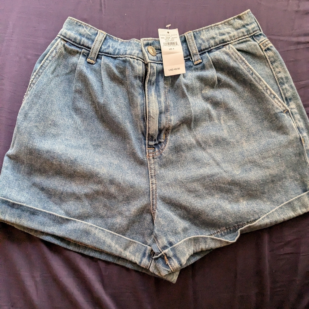 American Eagle High Rise Mom Shorts | Size 4 | NWT